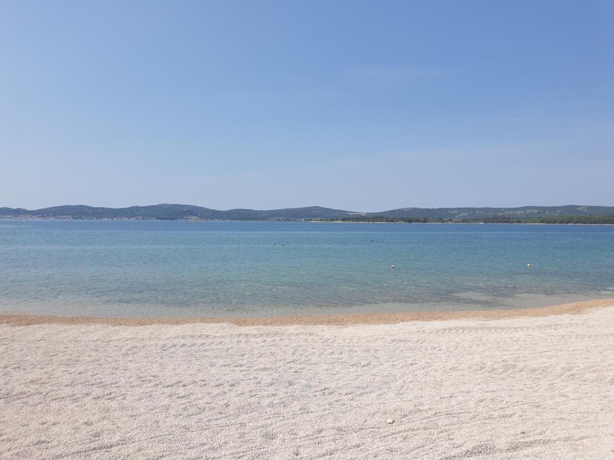 Apartmani Bepo Sveti Filip i Jakov Exteriör bild