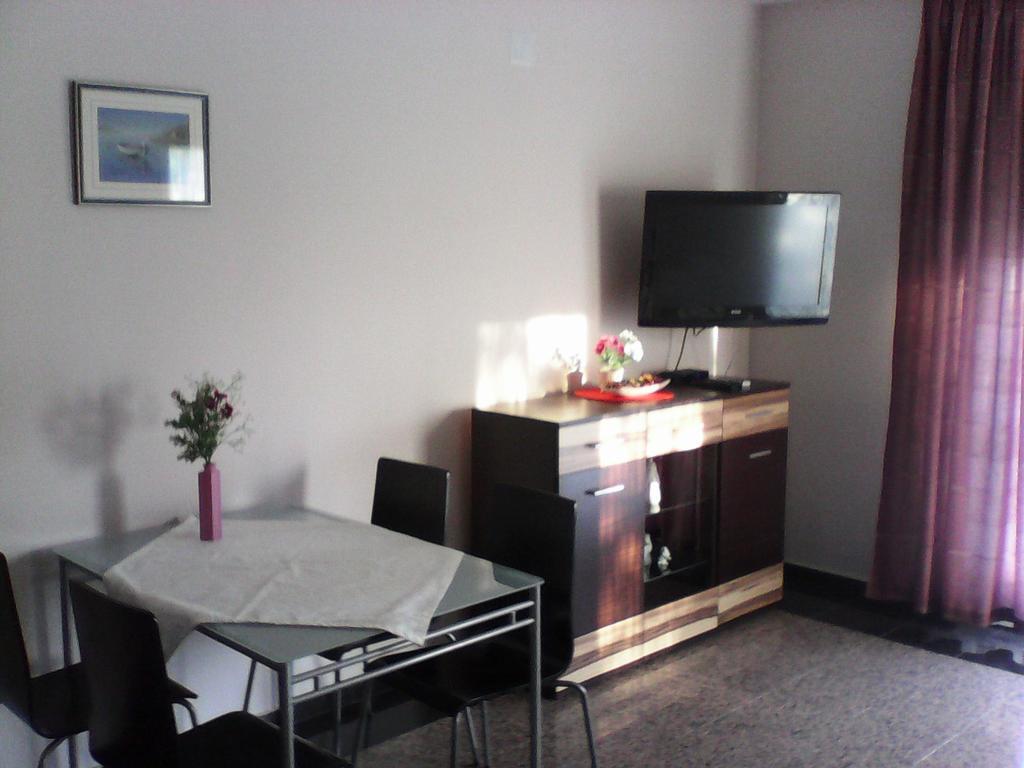 Apartmani Bepo Sveti Filip i Jakov Rum bild