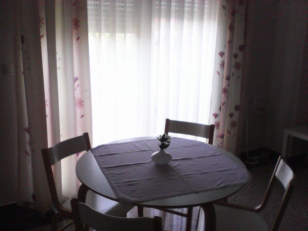 Apartmani Bepo Sveti Filip i Jakov Rum bild