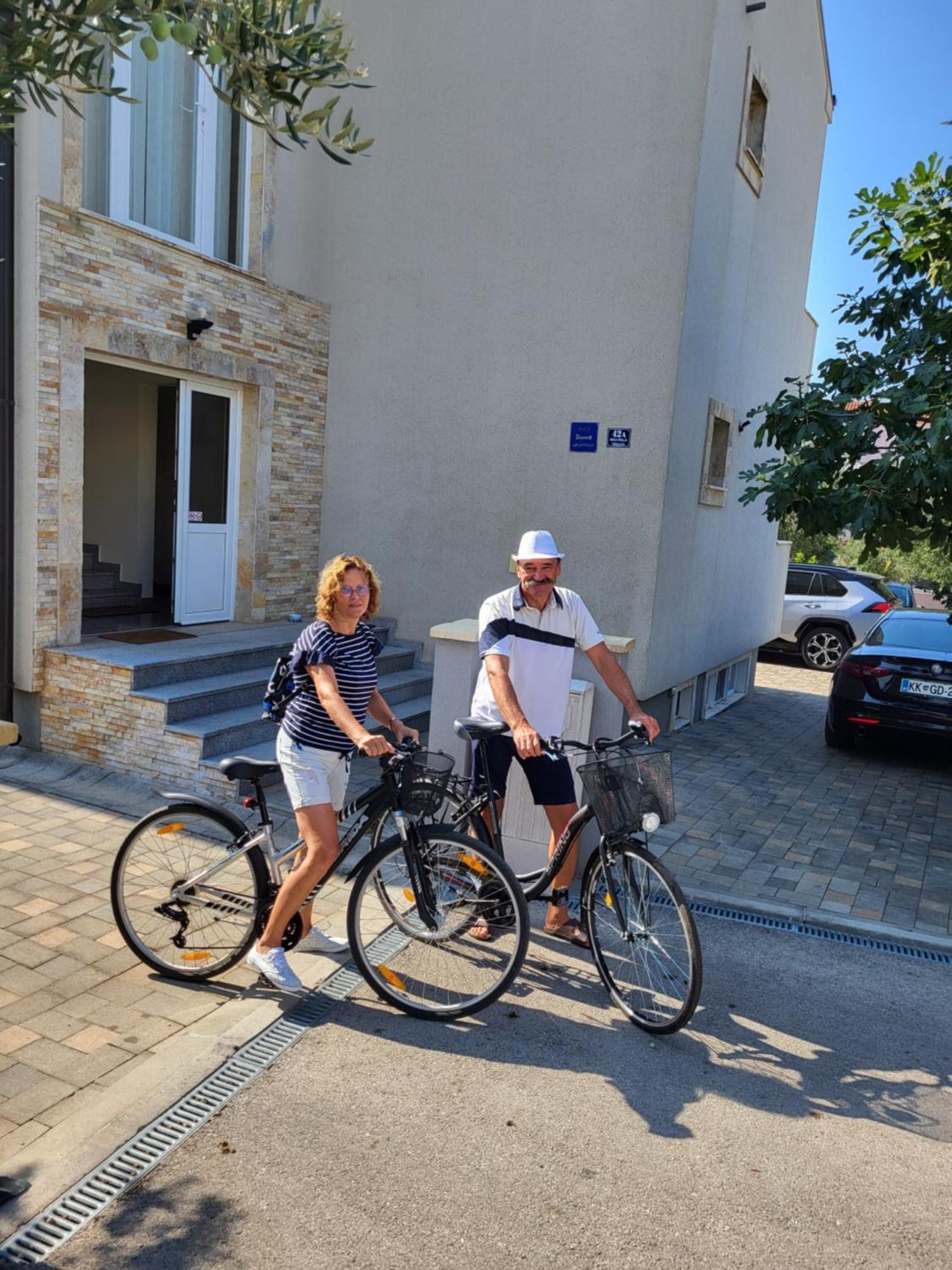 Apartmani Bepo Sveti Filip i Jakov Exteriör bild